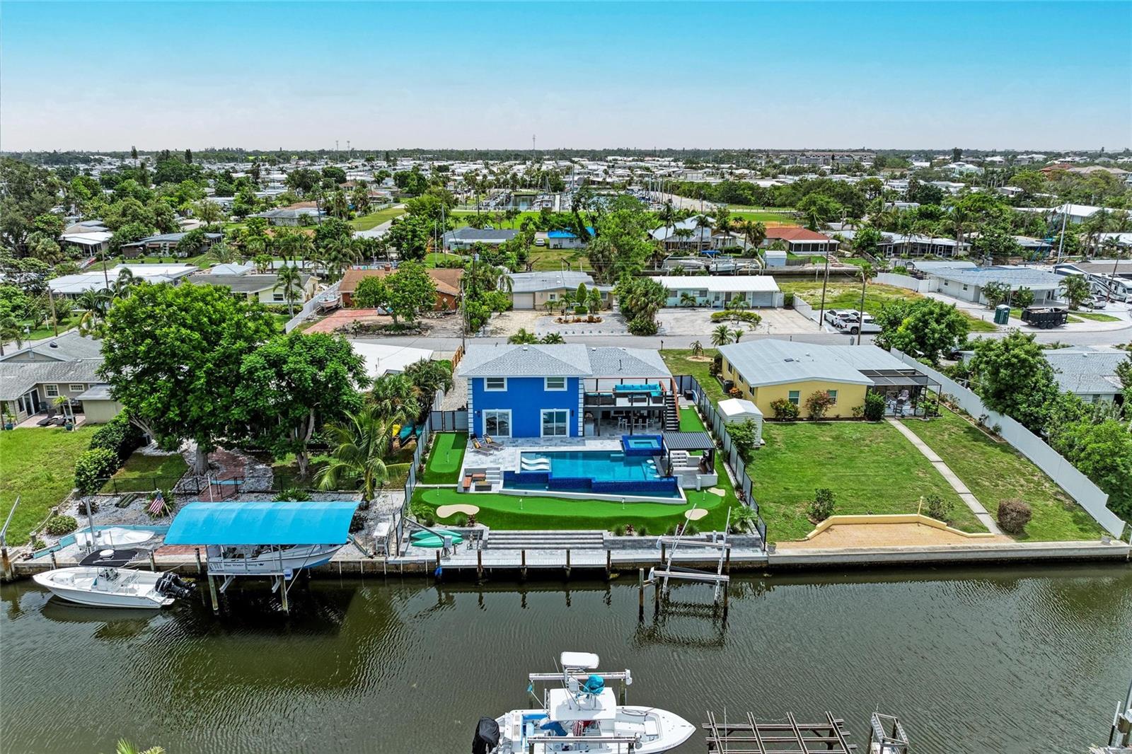 BAYSHORE GARDENS SEC 4 - Residential Lease