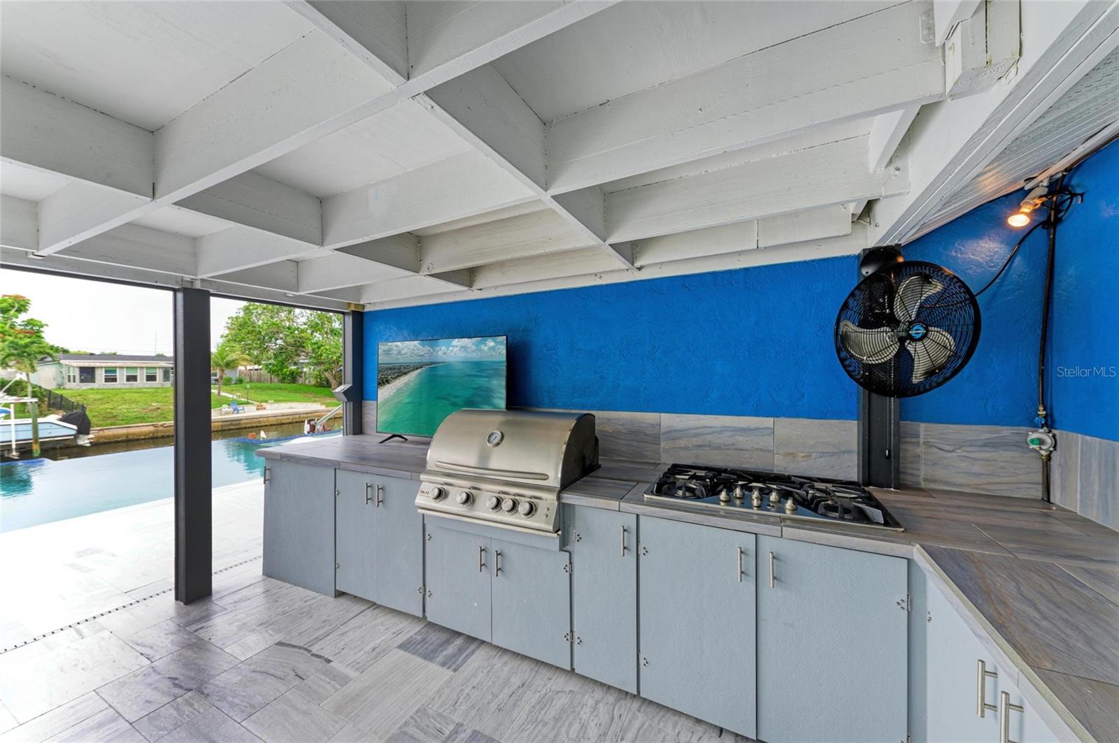 BAYSHORE GARDENS SEC 4 - Residential Lease
