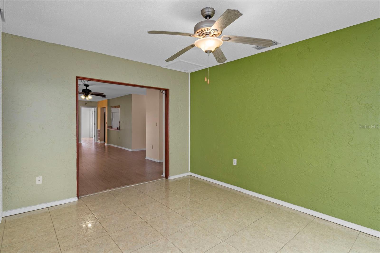 SPRING HILL - Residential