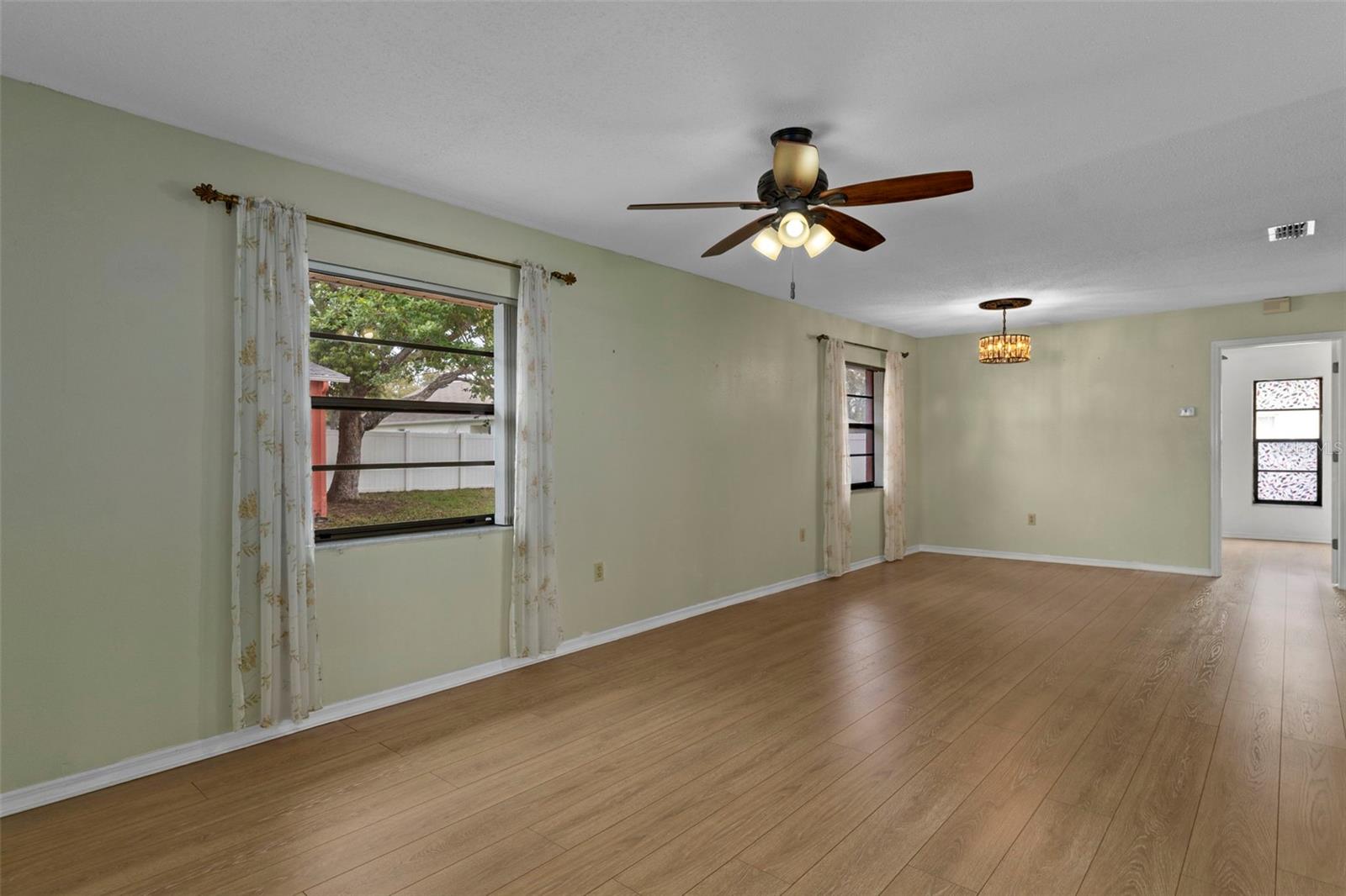 SPRING HILL - Residential