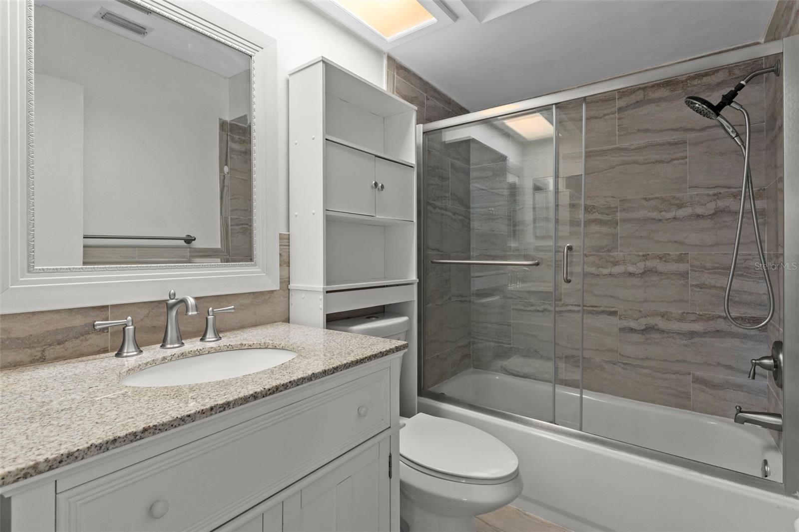 SPRING HILL - Residential