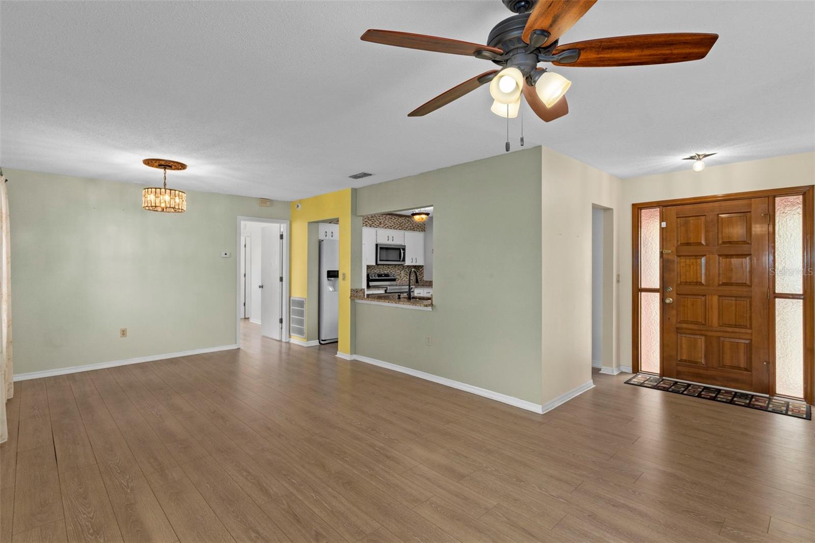 SPRING HILL - Residential