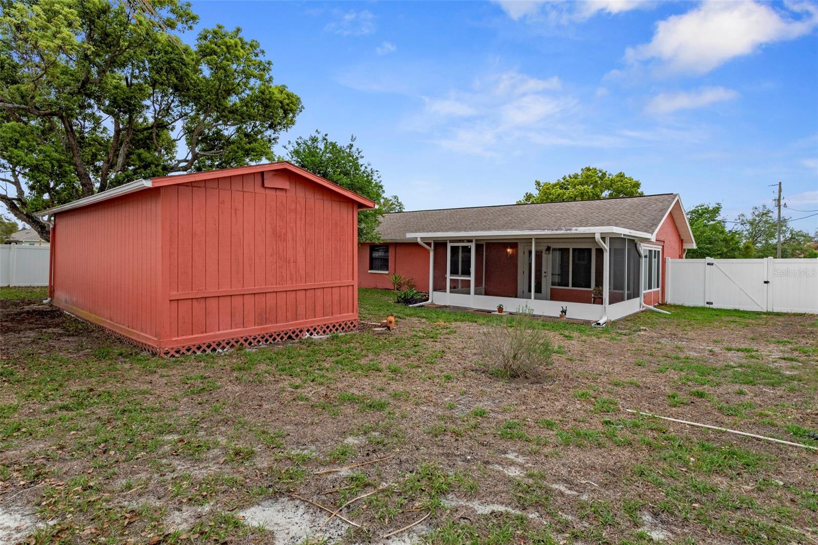 SPRING HILL - Residential