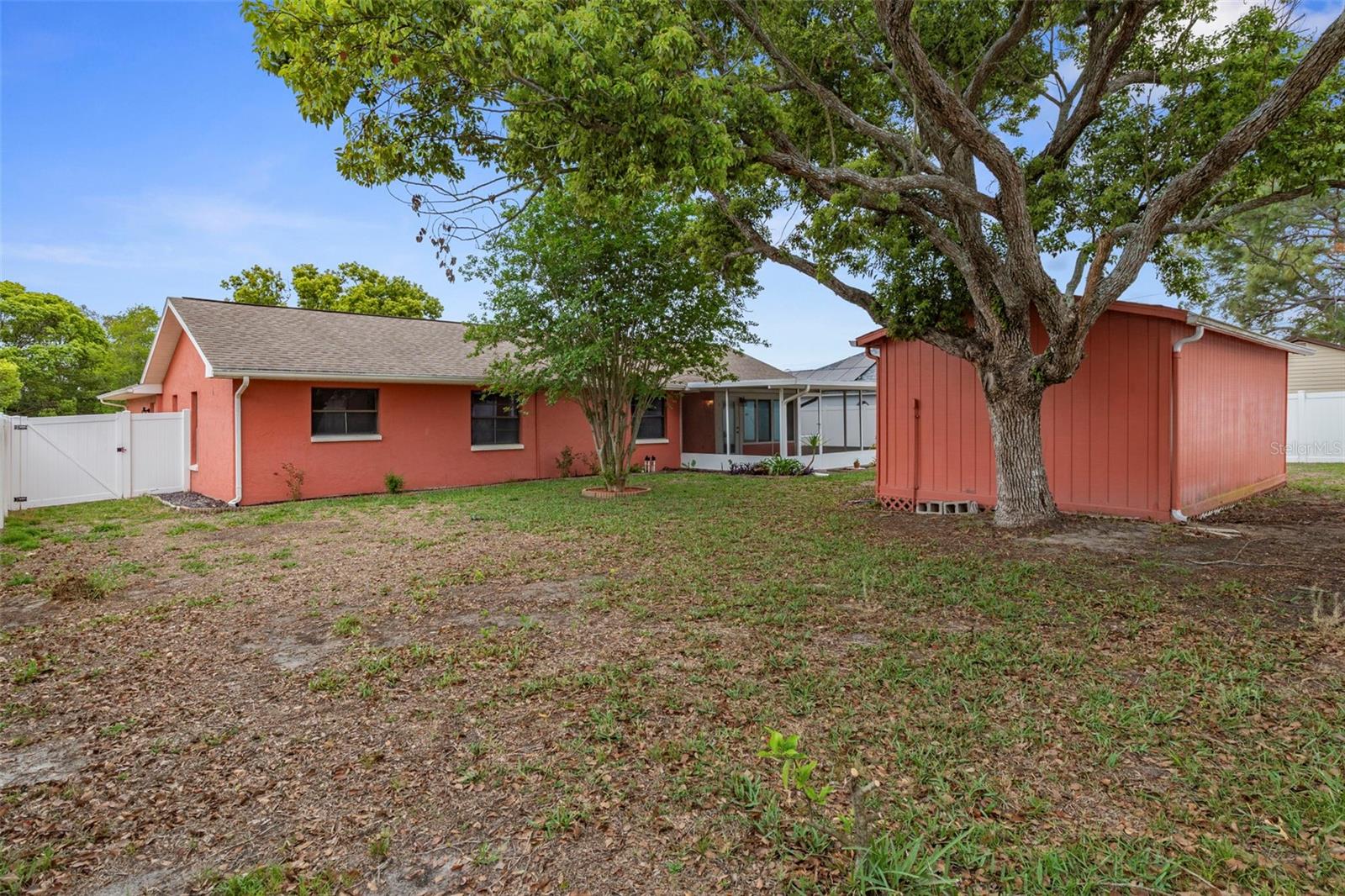 SPRING HILL - Residential