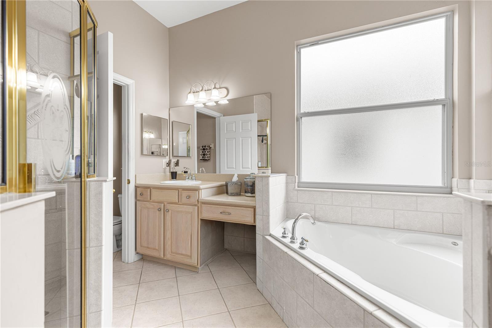 STONECREST - FAIRWAYS - Residential