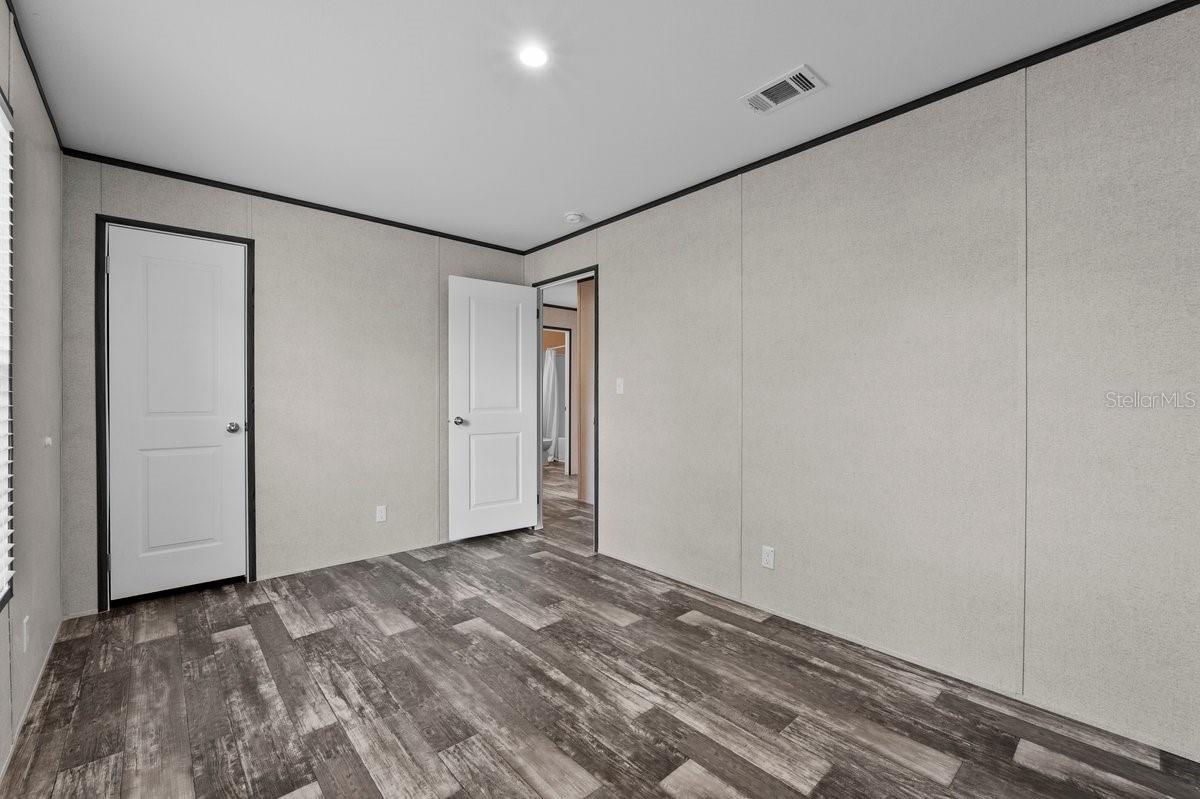 MONTVERDE HILLS - Residential