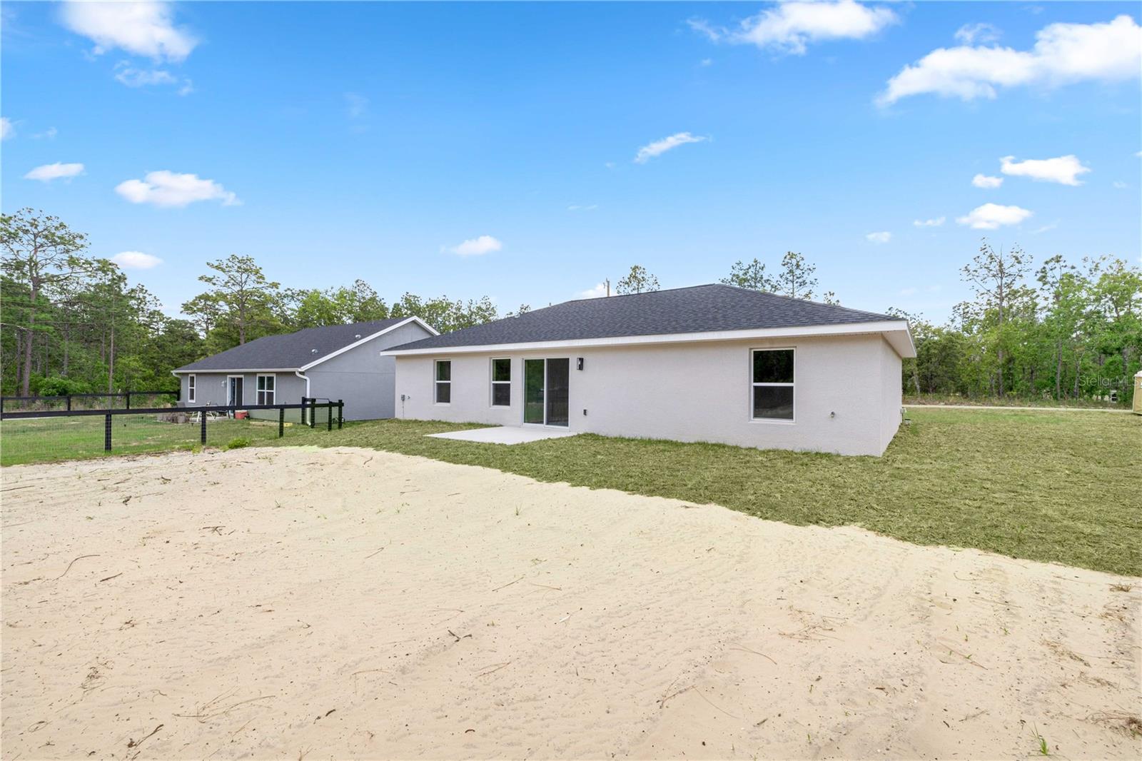 RAINBOW LAKES ESTATE - Residential