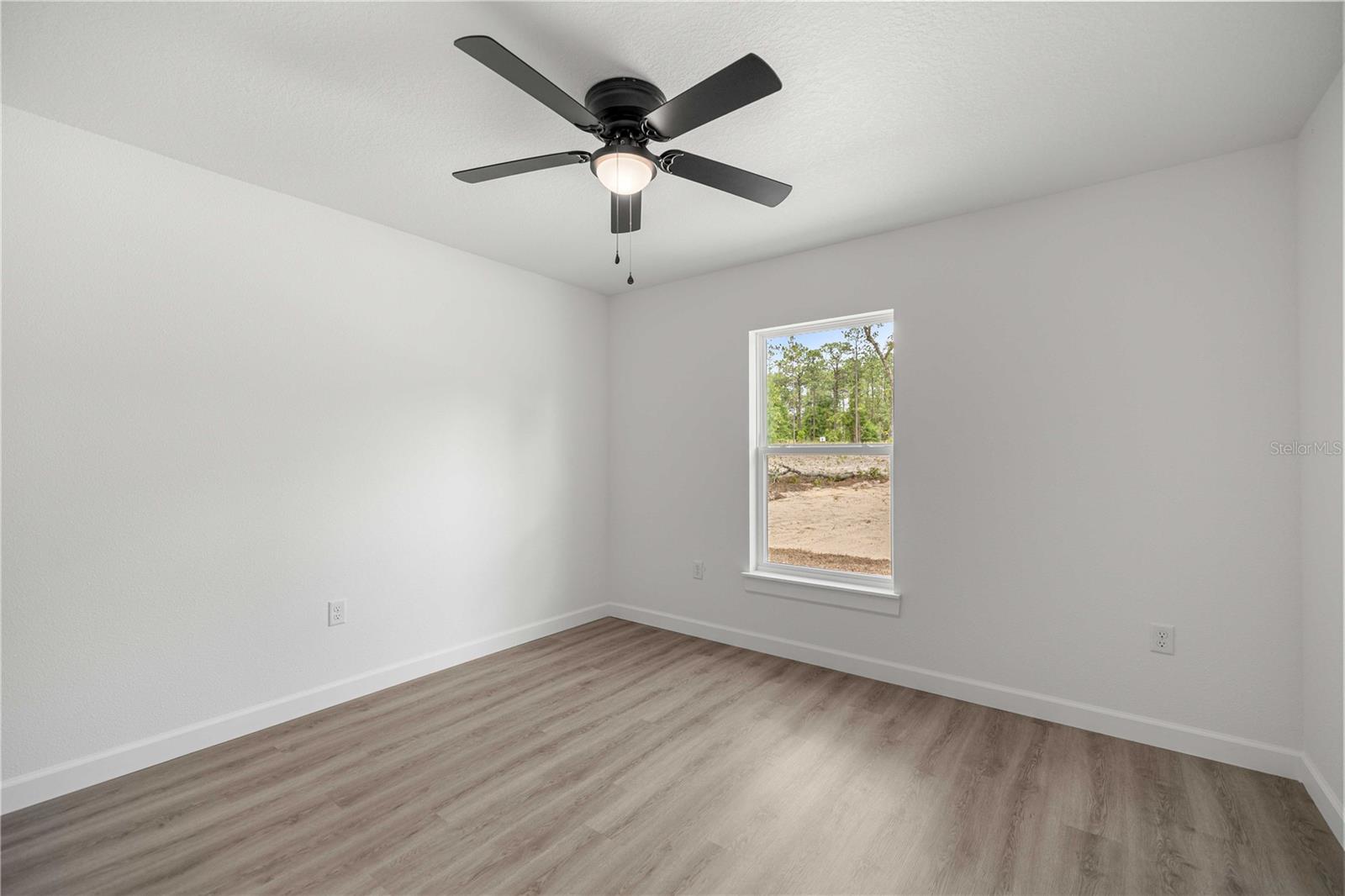 RAINBOW LAKES ESTATE - Residential