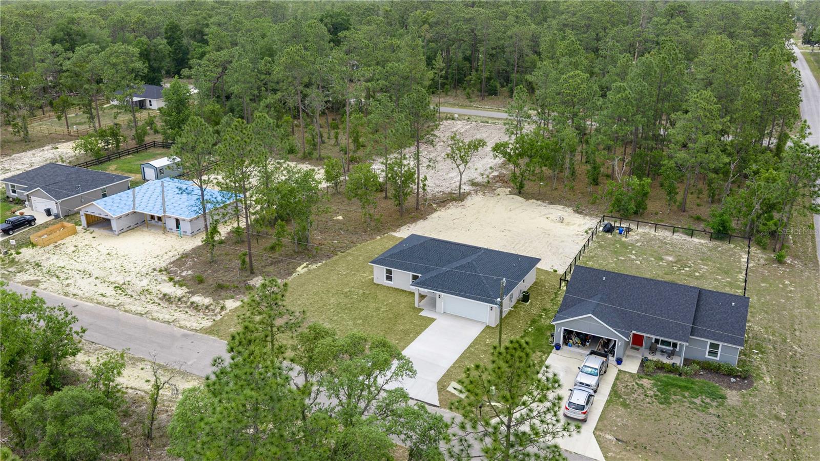 RAINBOW LAKES ESTATE - Residential