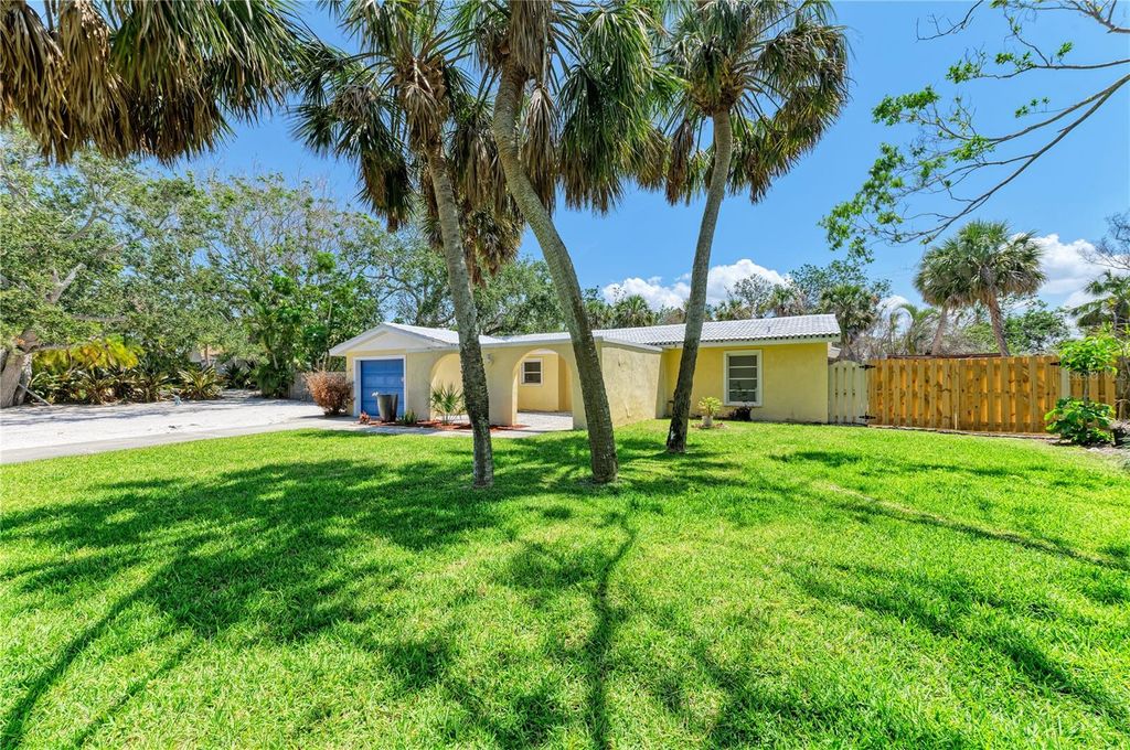 Photo of 5223 Shadow Lawn Drive, Sarasota, FL 34242 (MLS # A4653522)