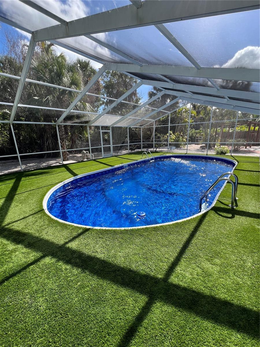 5223 SHADOW LAWN DRIVE