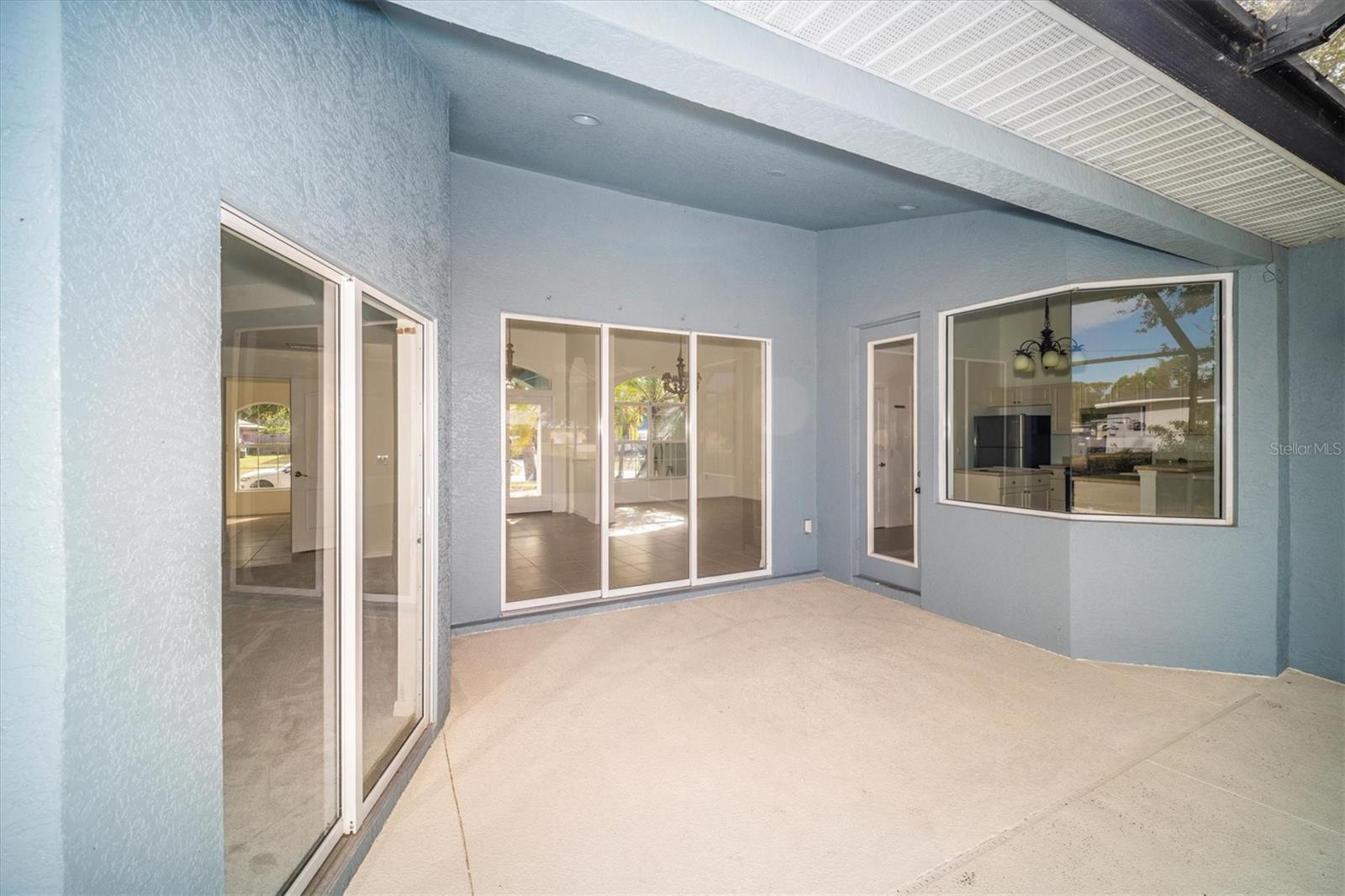 PORT CHARLOTTE SUB 10 - Residential Lease