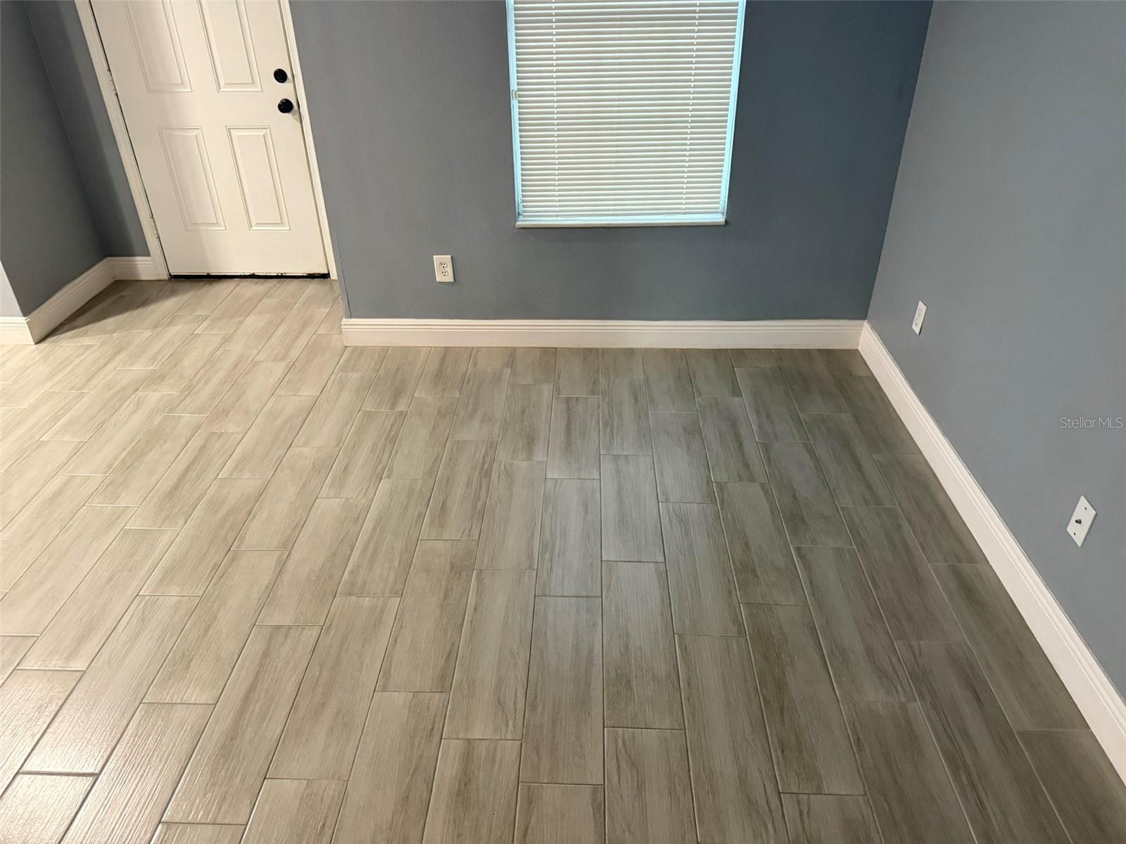 MEADOW POINTE PRCL 16 - Residential Lease