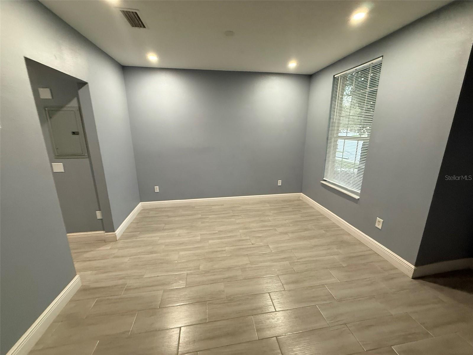 MEADOW POINTE PRCL 16 - Residential Lease