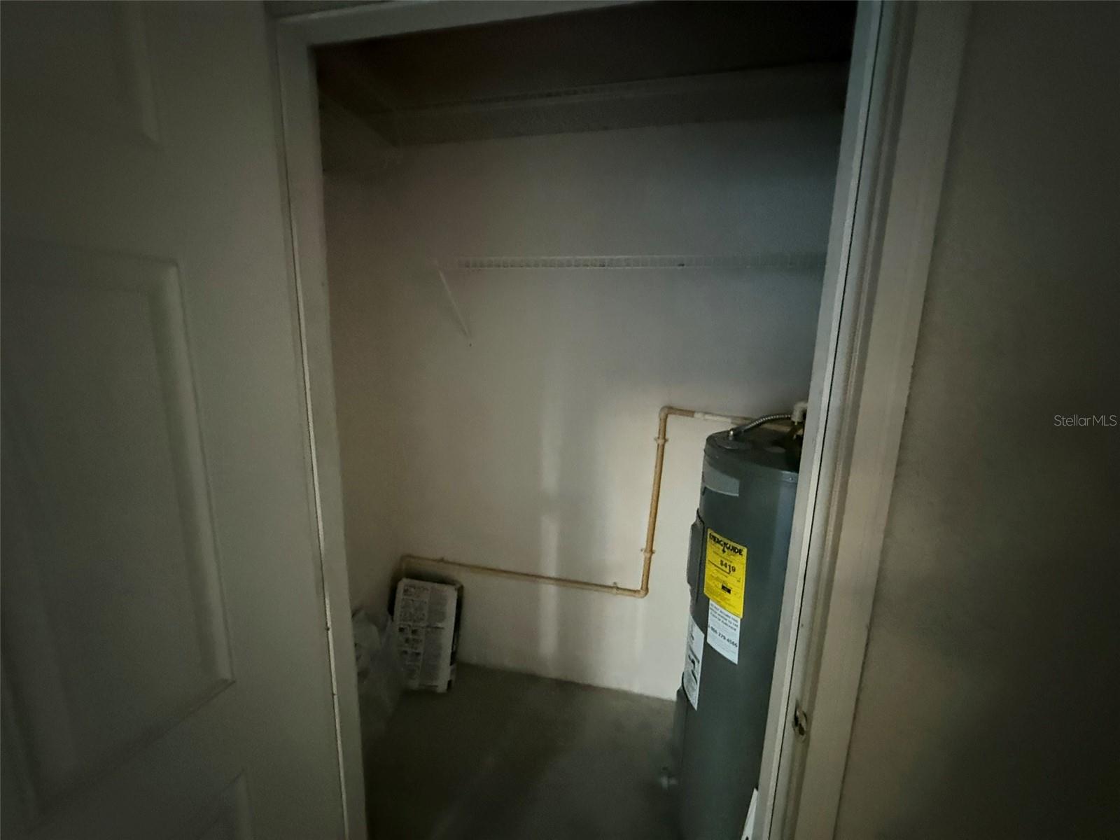 MEADOW POINTE PRCL 16 - Residential Lease