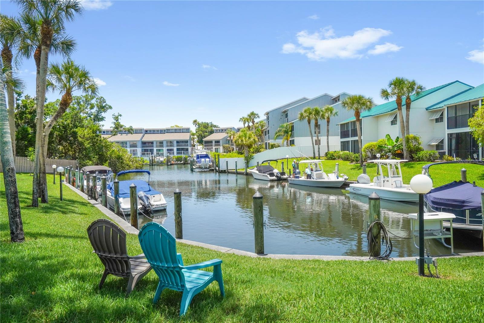 5673 MIDNIGHT PASS ROAD 201, SARASOTA, FL, 34242 1 5673 MIDNIGHT PASS ROAD 201