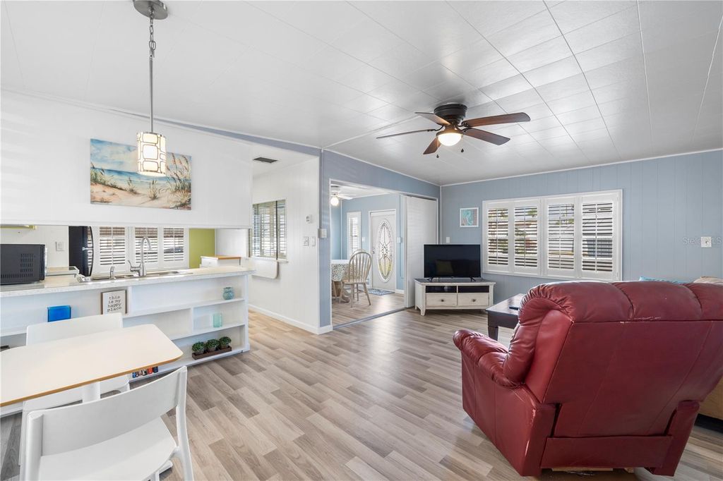 Photo of 4851 W Gandy Boulevard #B13L25, Tampa, FL 33611 (MLS # TB8440550)
