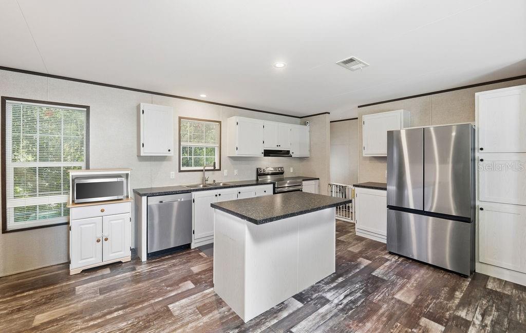 SUNSHINE PARK - Residential