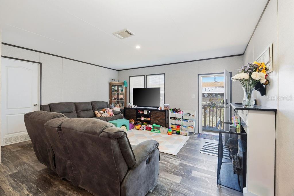 SUNSHINE PARK - Residential