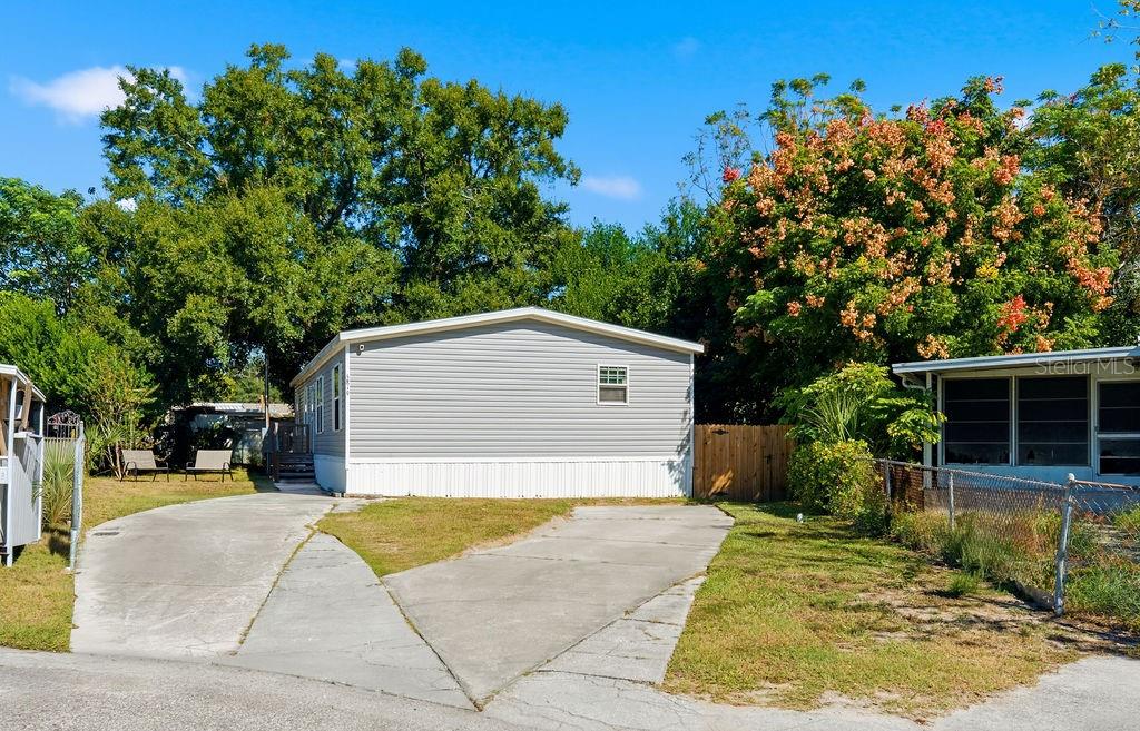 SUNSHINE PARK - Residential