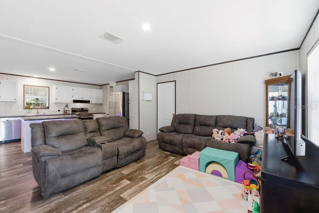 SUNSHINE PARK - Residential