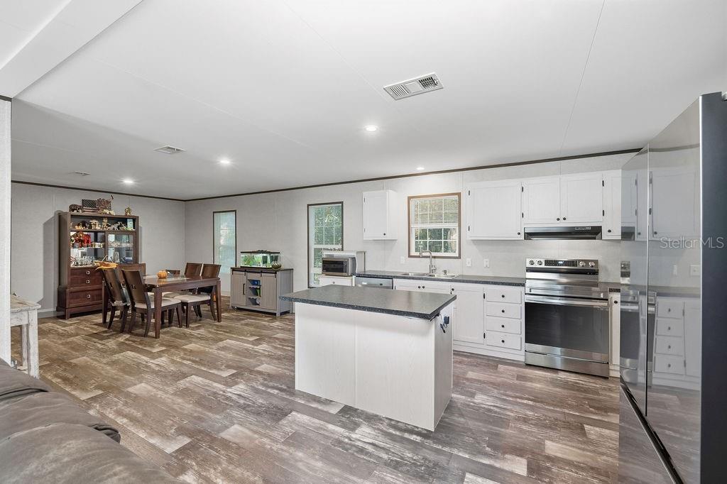 SUNSHINE PARK - Residential