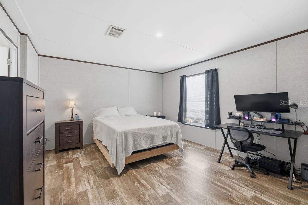 SUNSHINE PARK - Residential