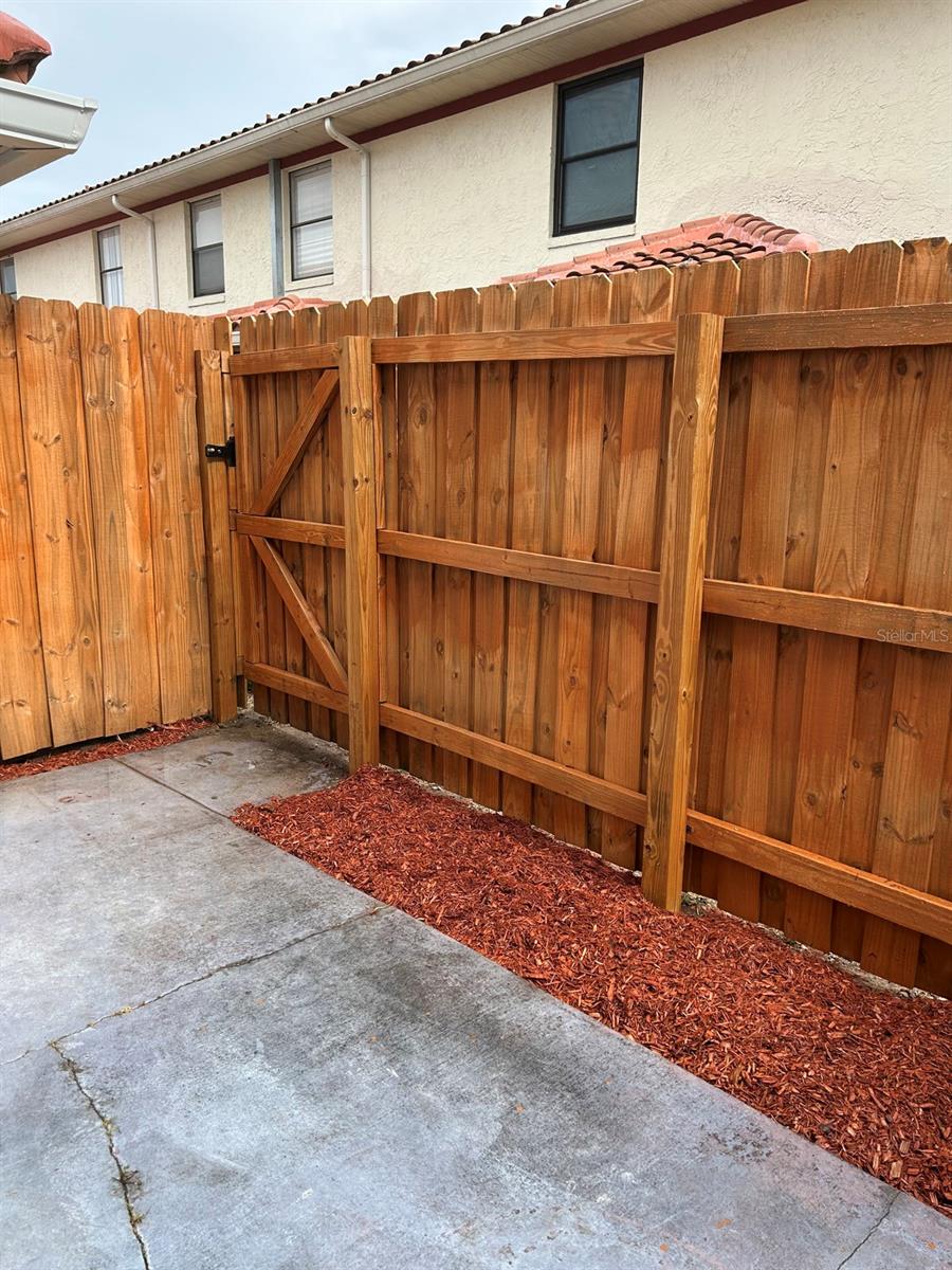 HIDDEN CREEK CONDO PH 08 - Residential