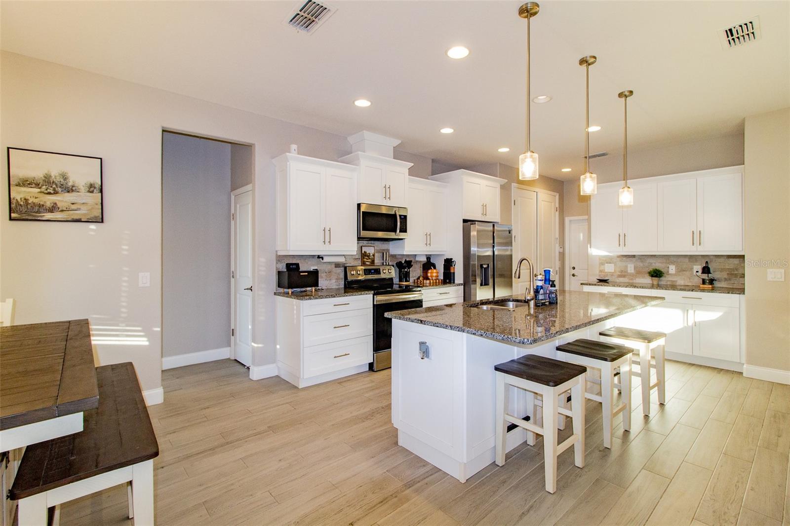 LAKESIDE HERITAGE PH 2 - Residential