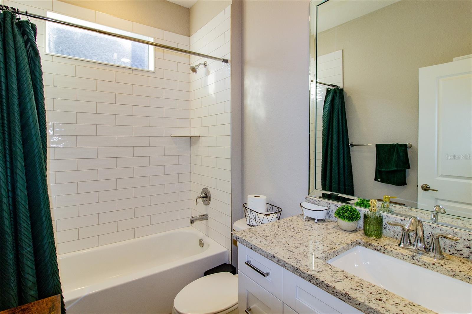 LAKESIDE HERITAGE PH 2 - Residential