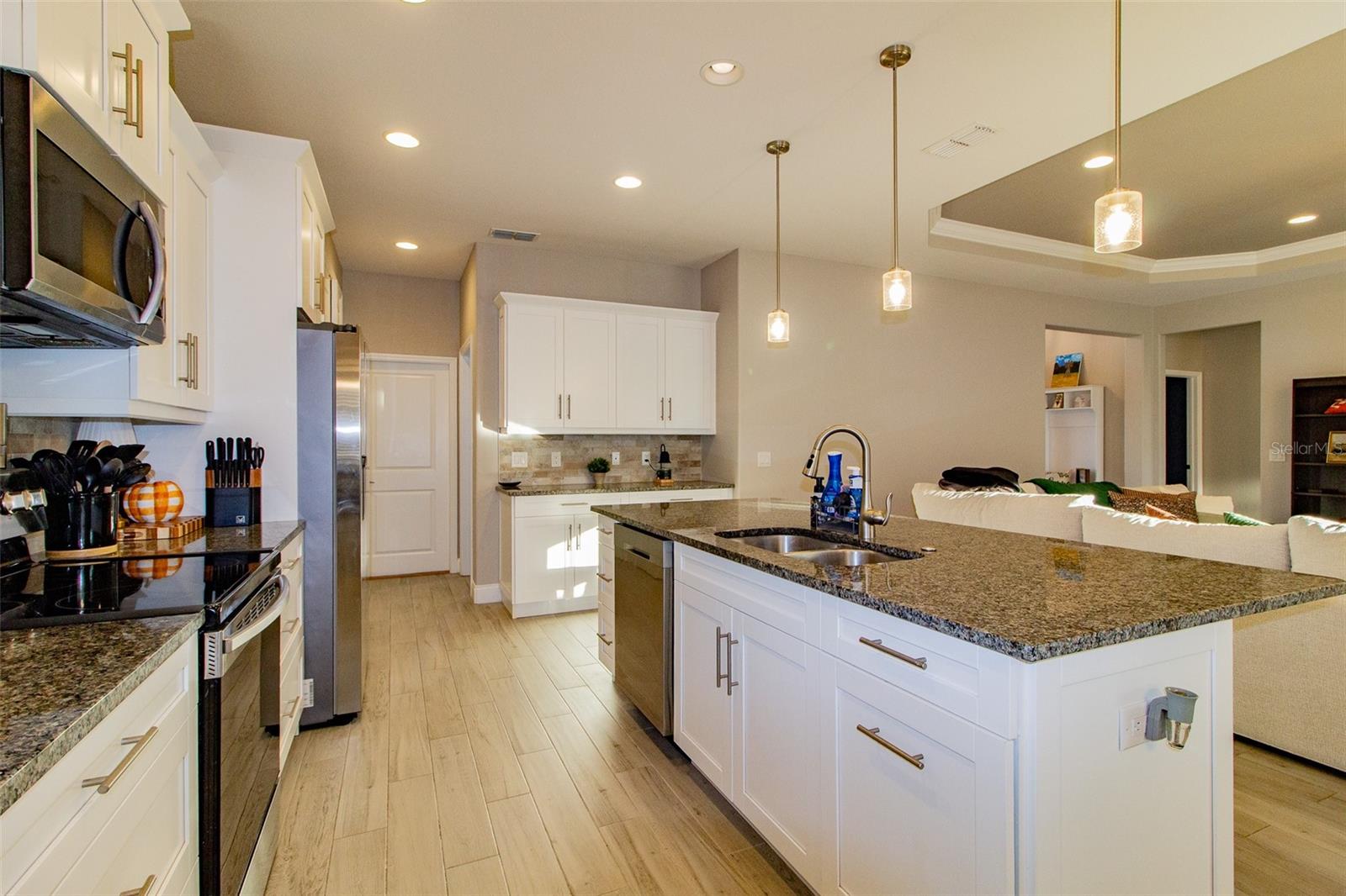 LAKESIDE HERITAGE PH 2 - Residential