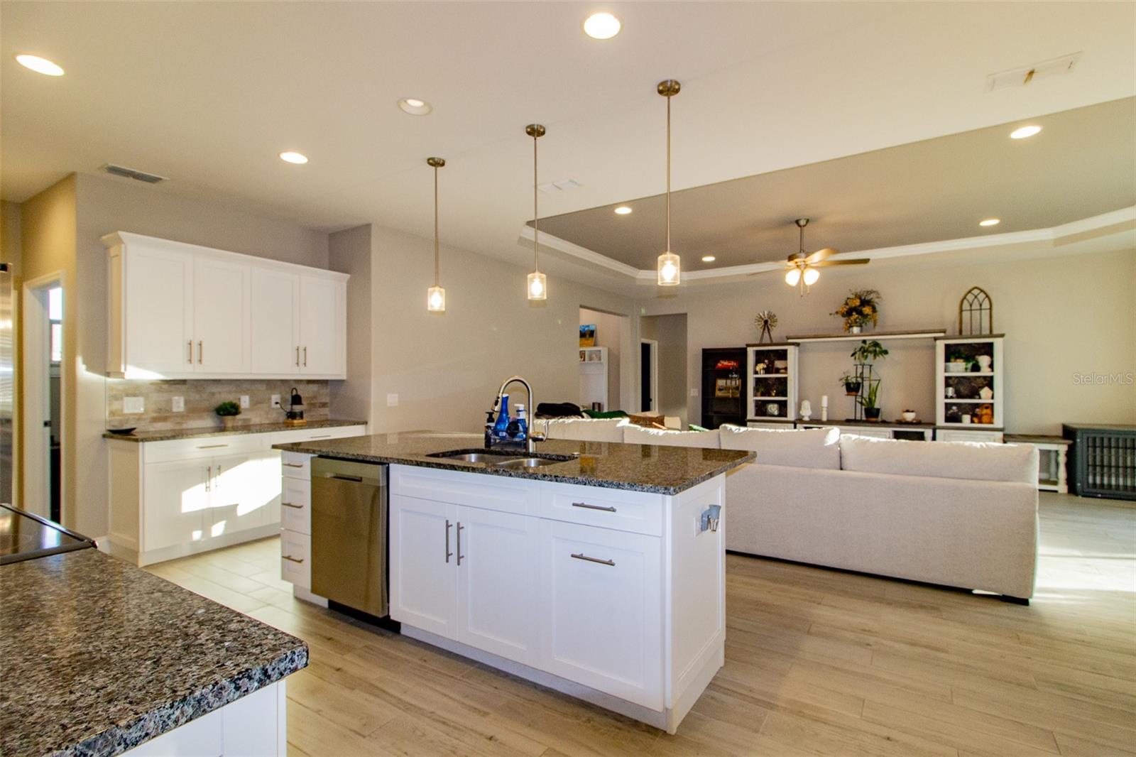 LAKESIDE HERITAGE PH 2 - Residential