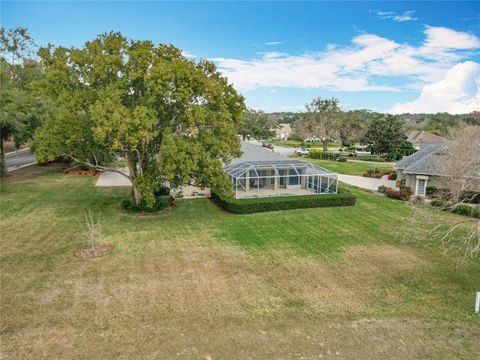 A home in LADY LAKE