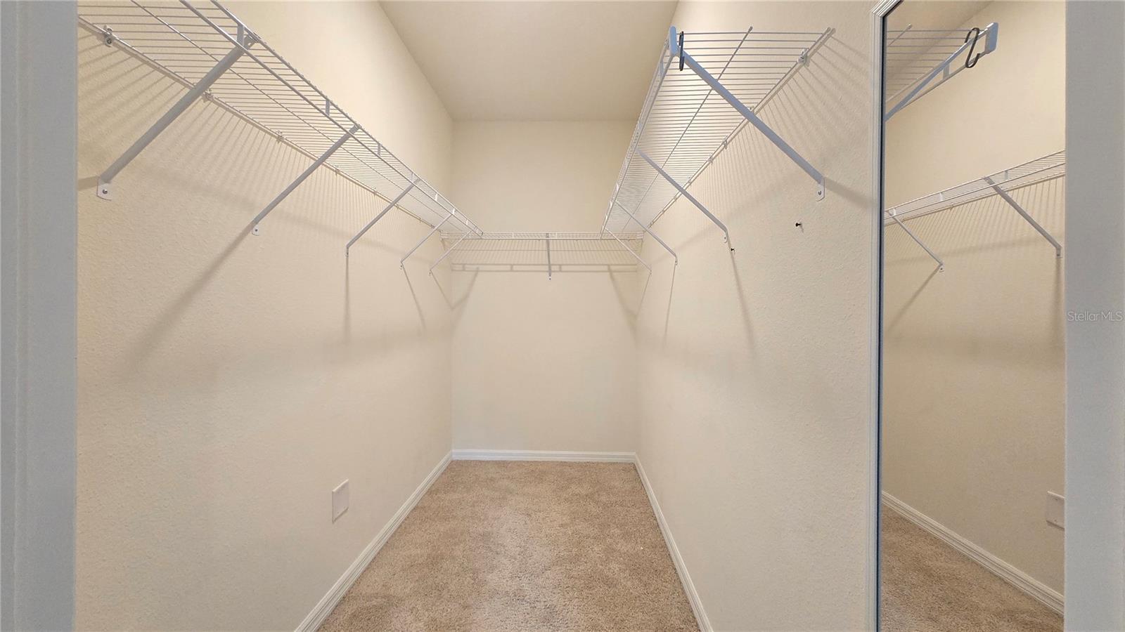 OAK TRAIL RESERVE - Residential Lease