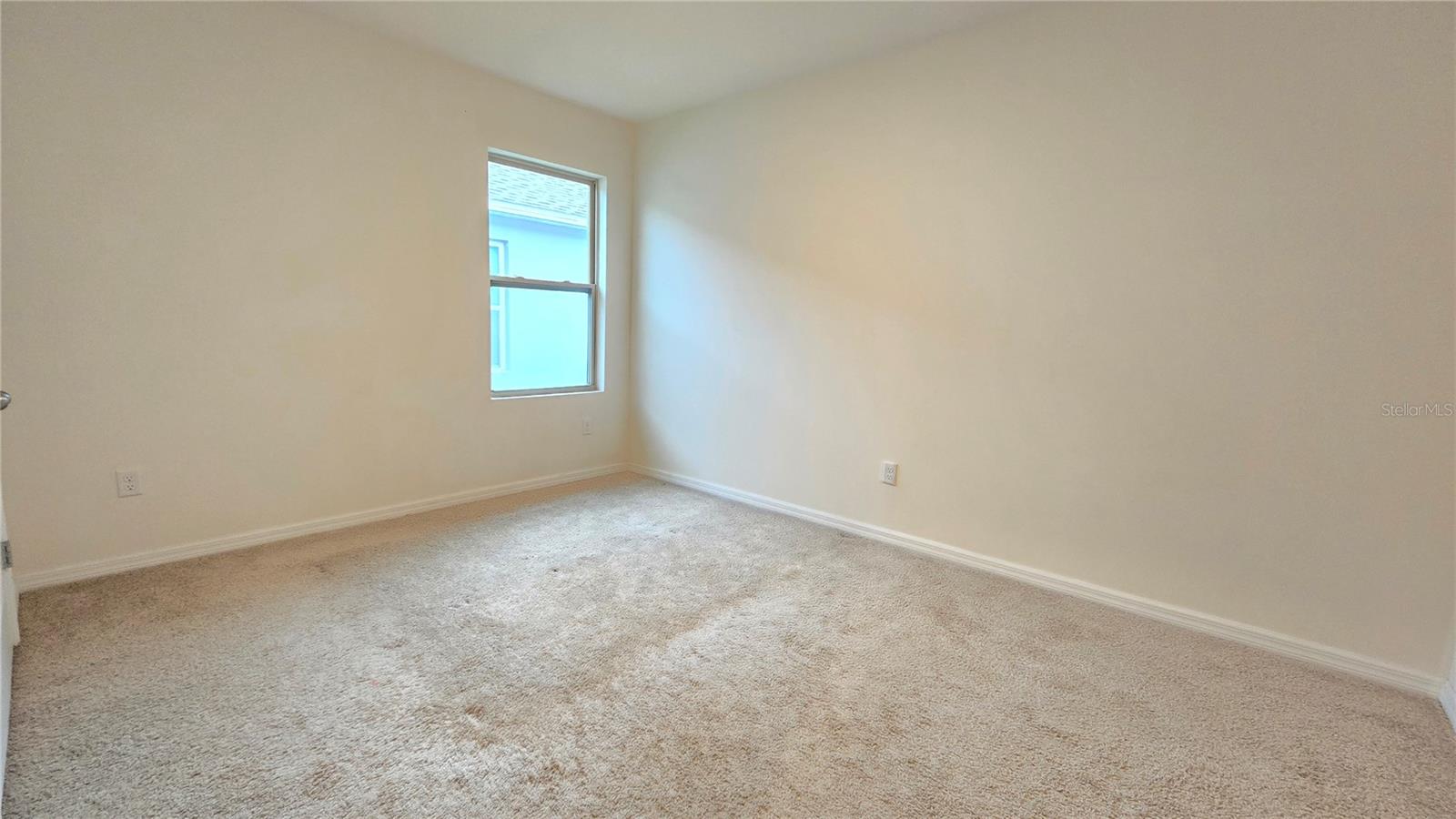 OAK TRAIL RESERVE - Residential Lease