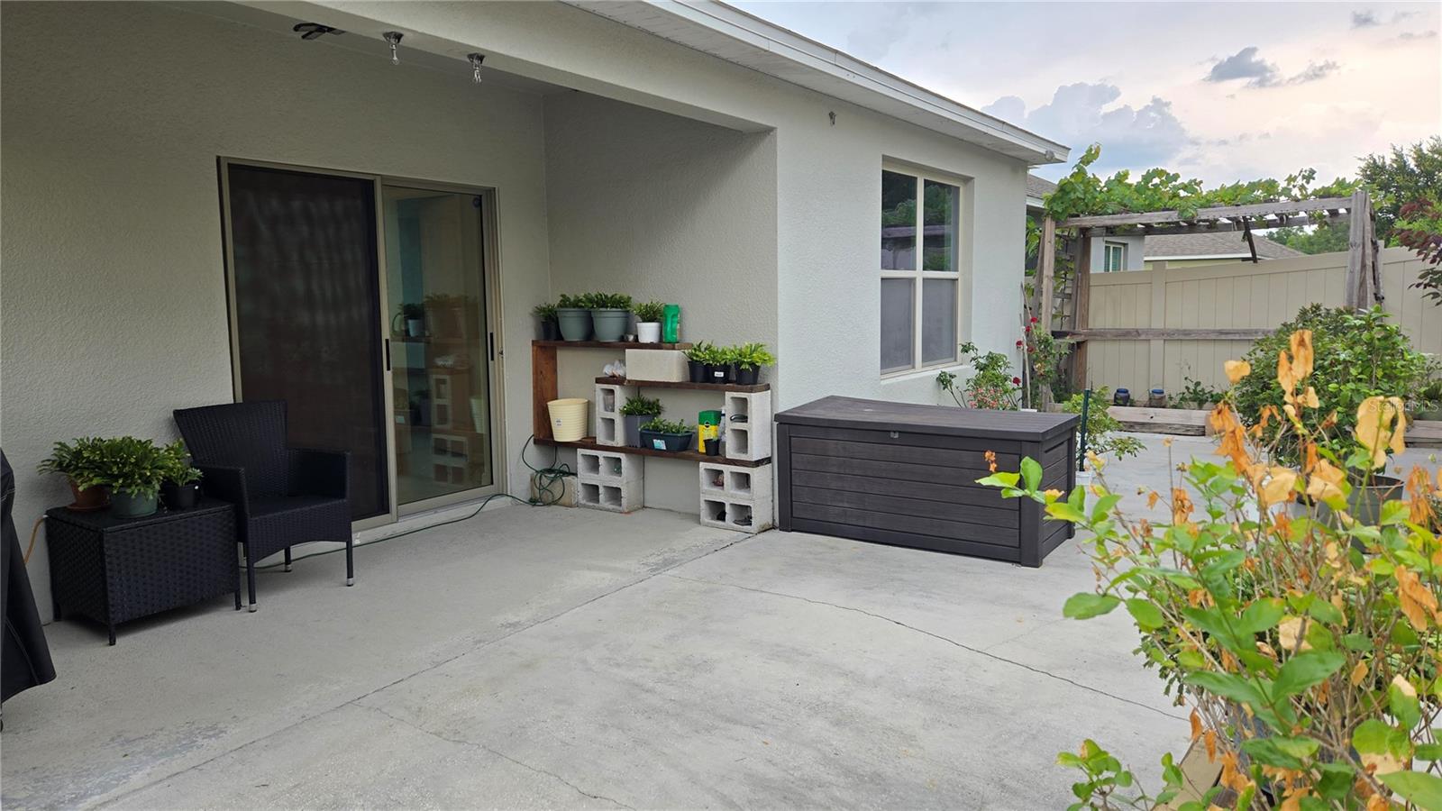 OAK TRAIL RESERVE - Residential Lease