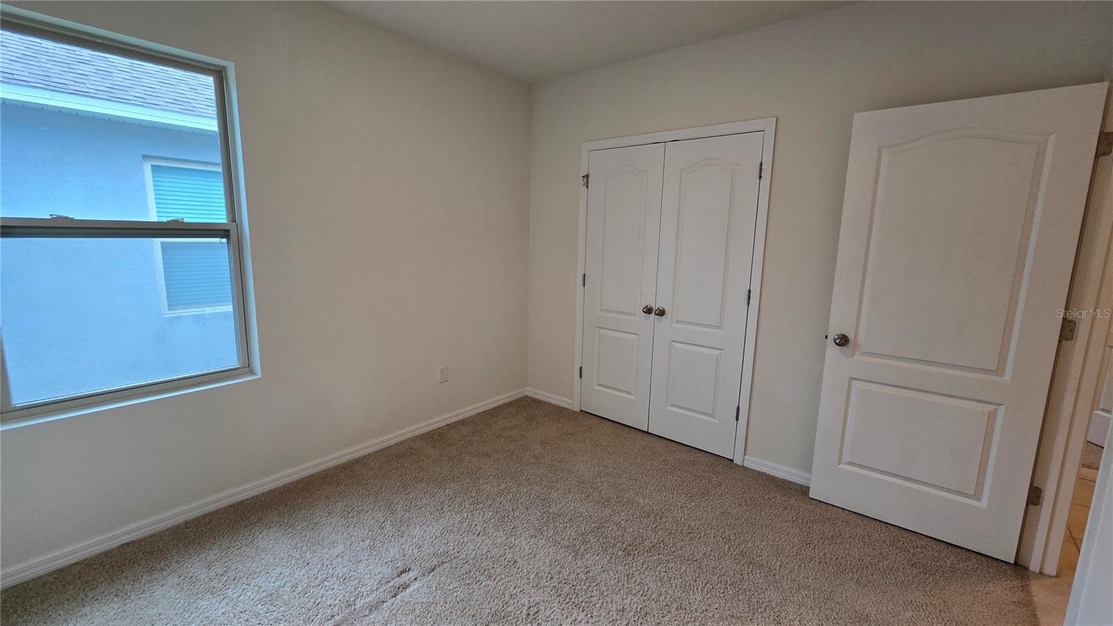 OAK TRAIL RESERVE - Residential Lease