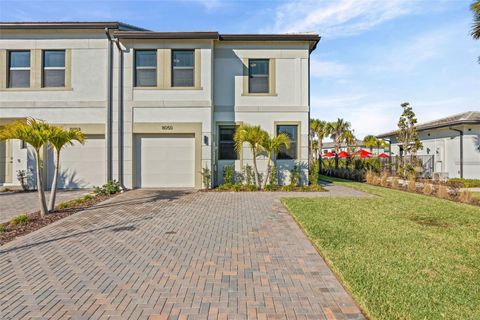 8025 GULFSTREAM COURT LAKEWOOD RANCH FL 34202