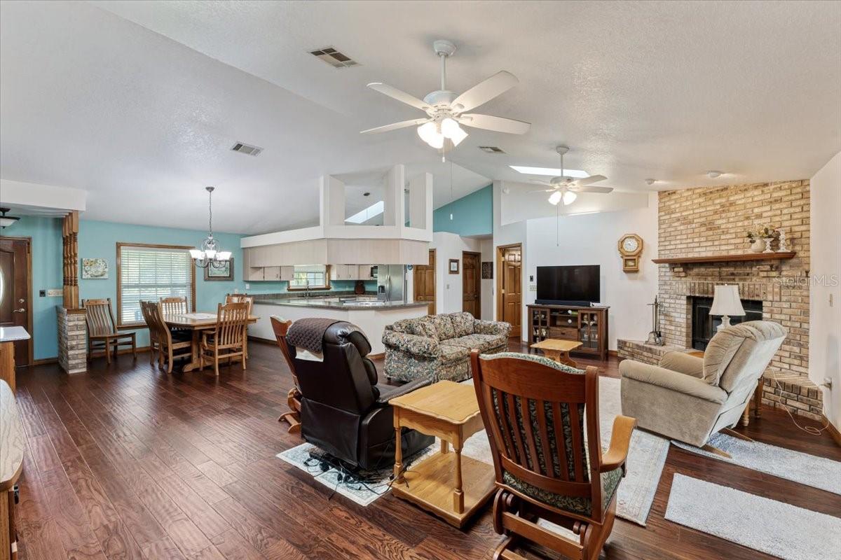 ACREAGE & UNREC - Residential