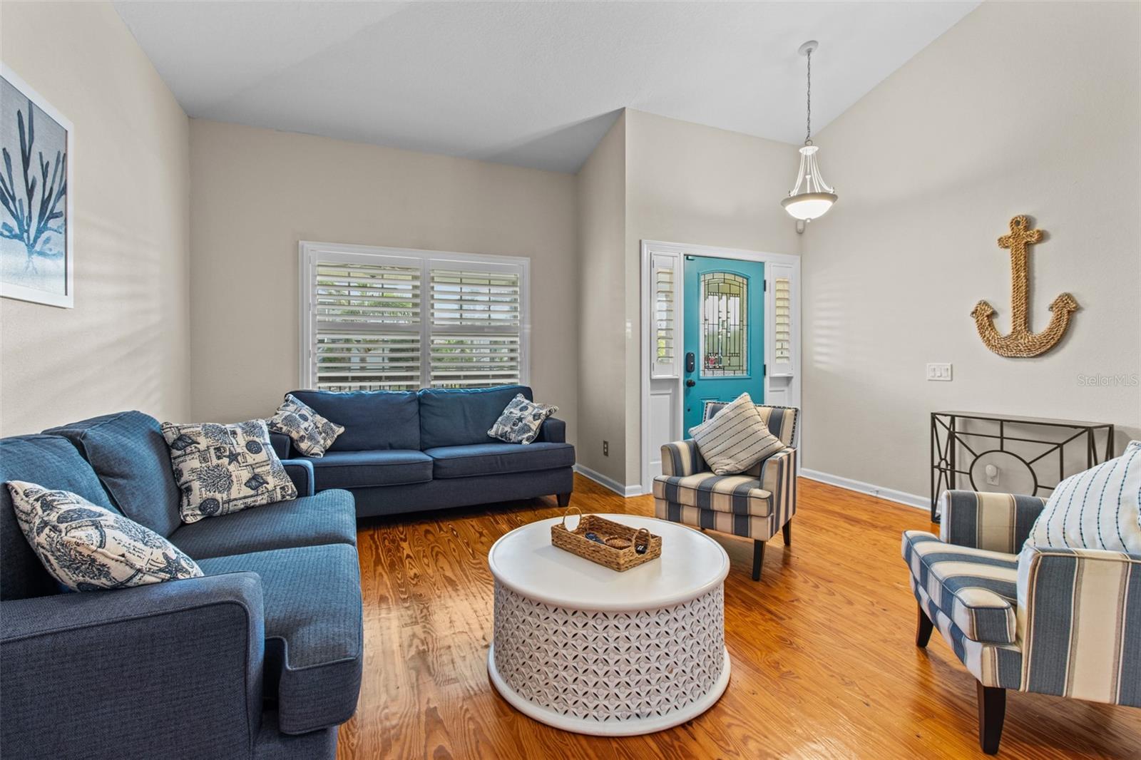 IBIS ISLE - Residential