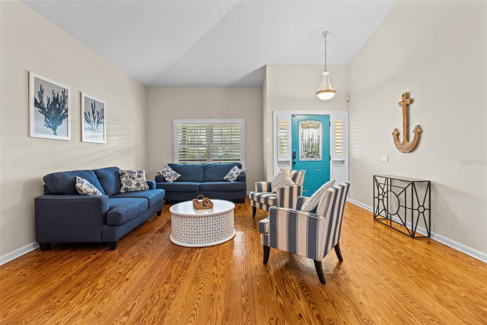 IBIS ISLE - Residential