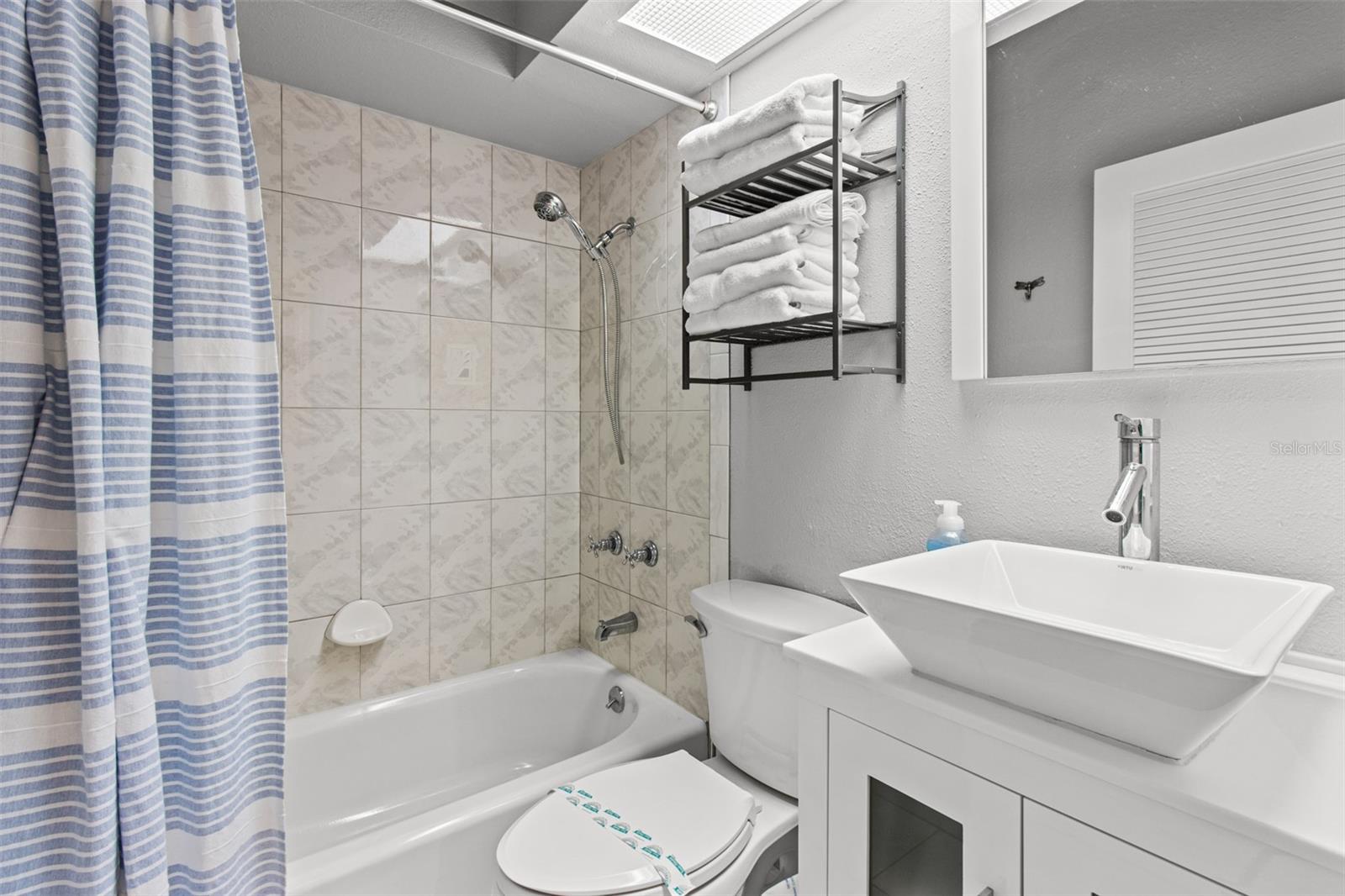 IBIS ISLE - Residential