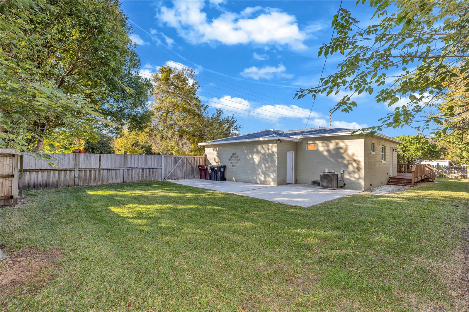 ARDMORE MANOR - Residential