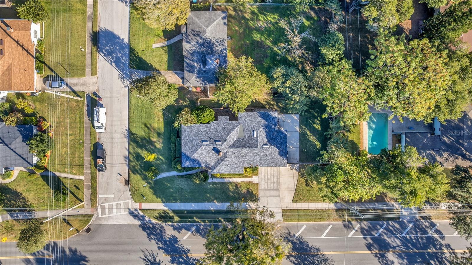 ARDMORE MANOR - Residential