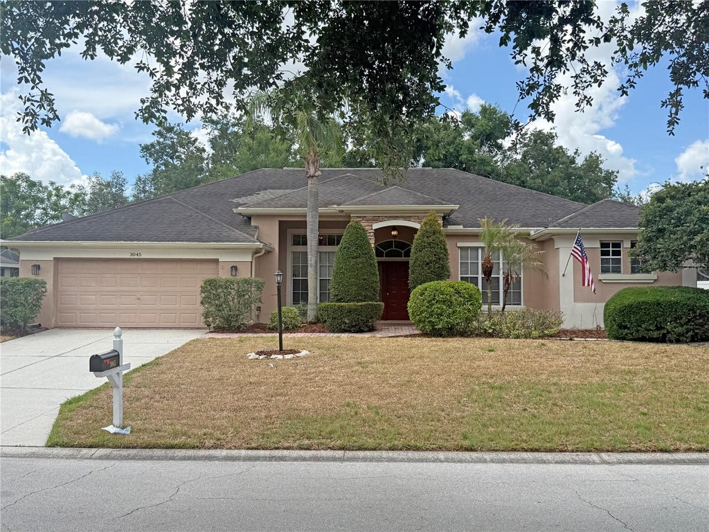 Photo of 3045 Sutton Woods Drive, Plant City, FL 33566 (MLS # TB8522447)