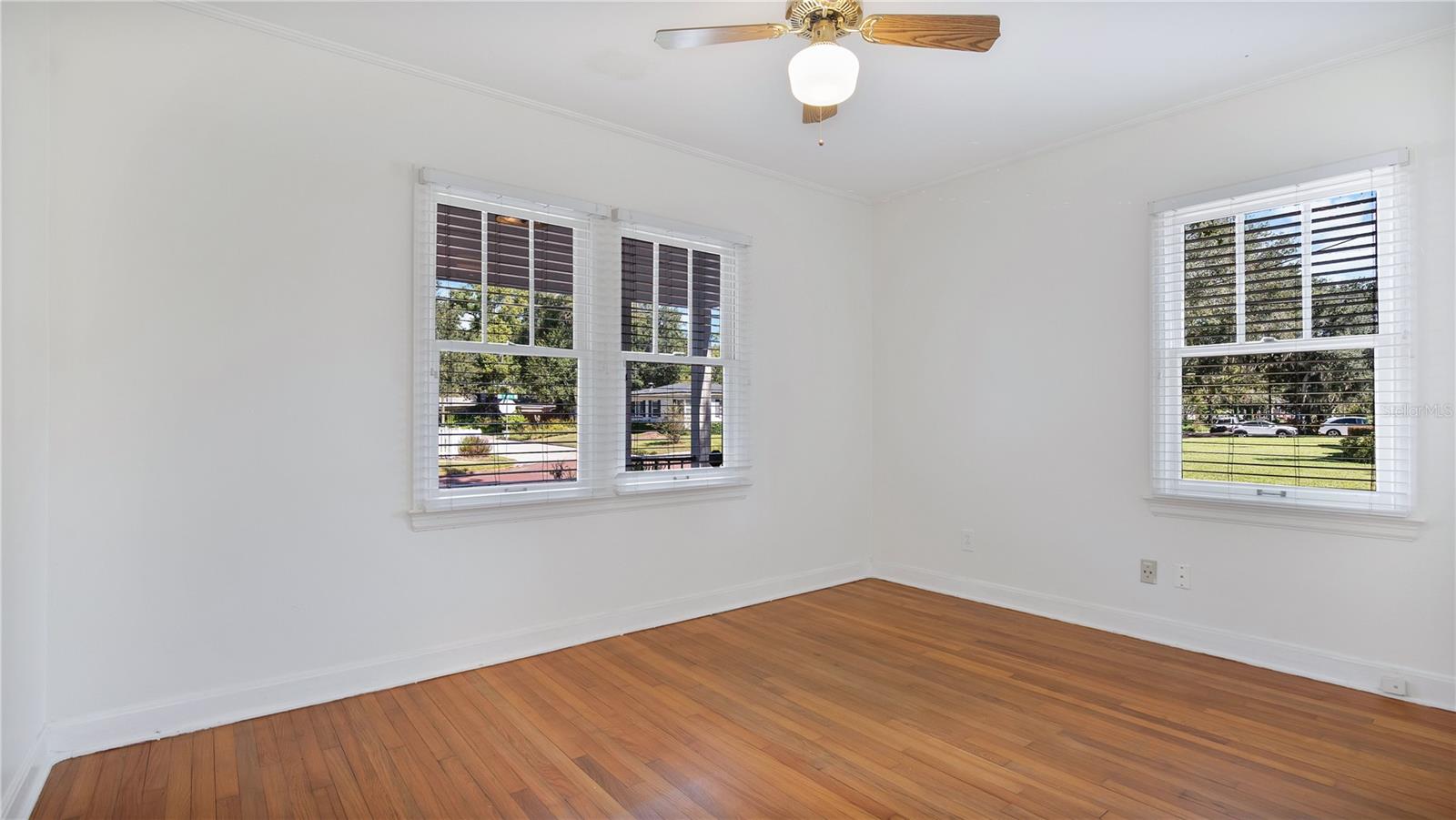 IVANHOE SQUARE - Residential Lease