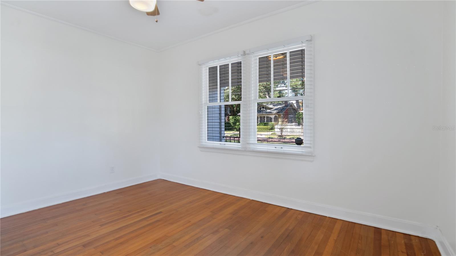 IVANHOE SQUARE - Residential Lease