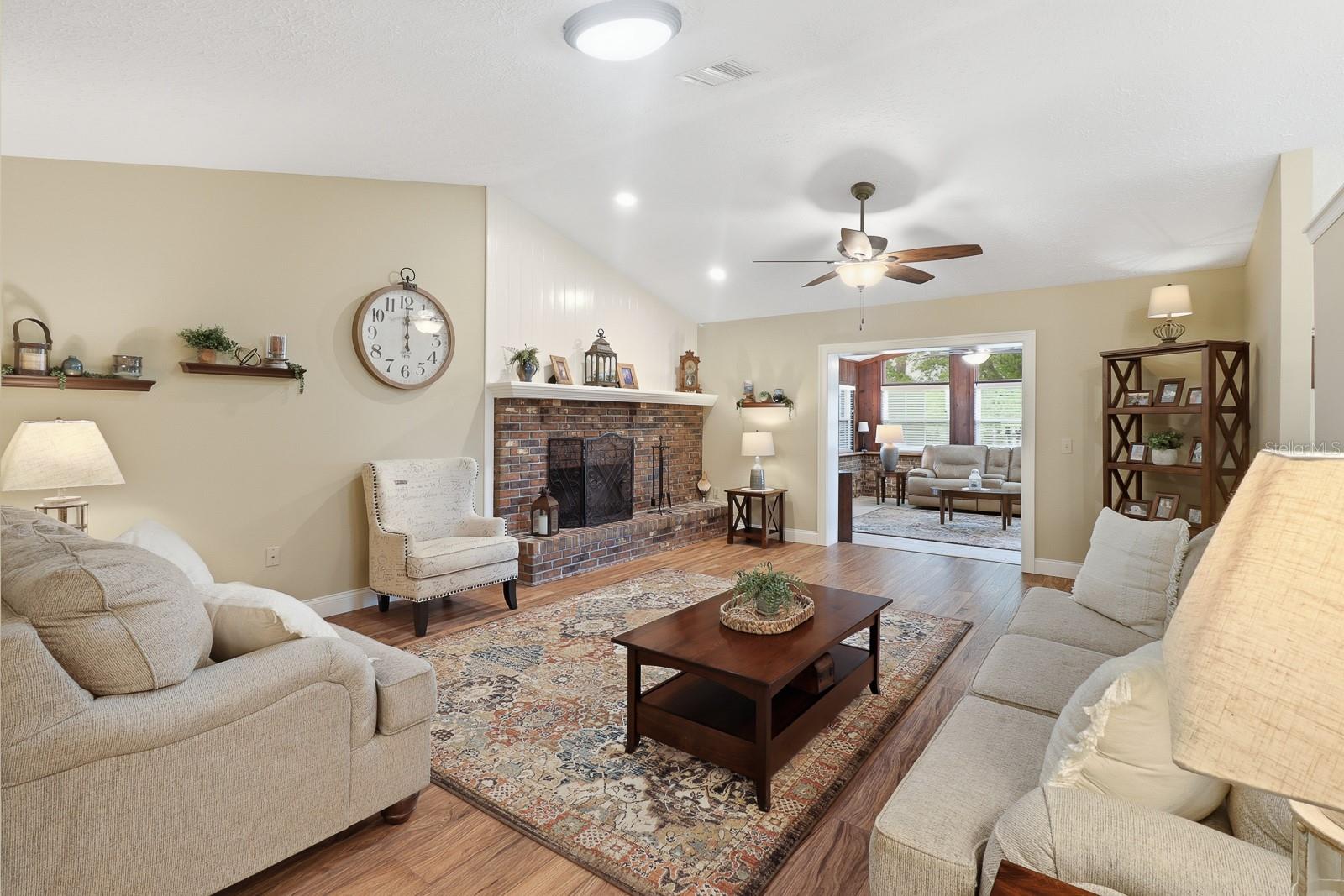 GLEN ABBEY - Residential