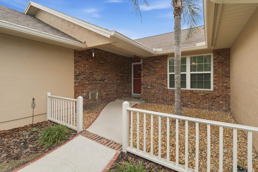 Photo of 407 Glen Abbey Lane, Debary, FL 32713 (MLS # V4948102)