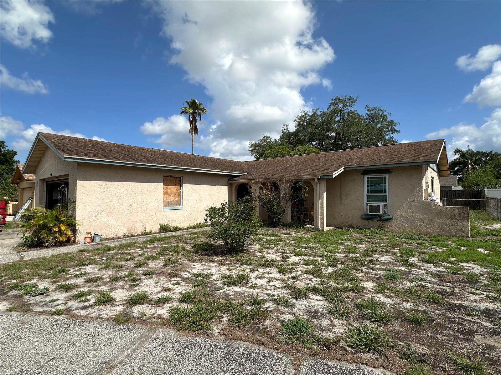 2306 LINCOLN COURT
